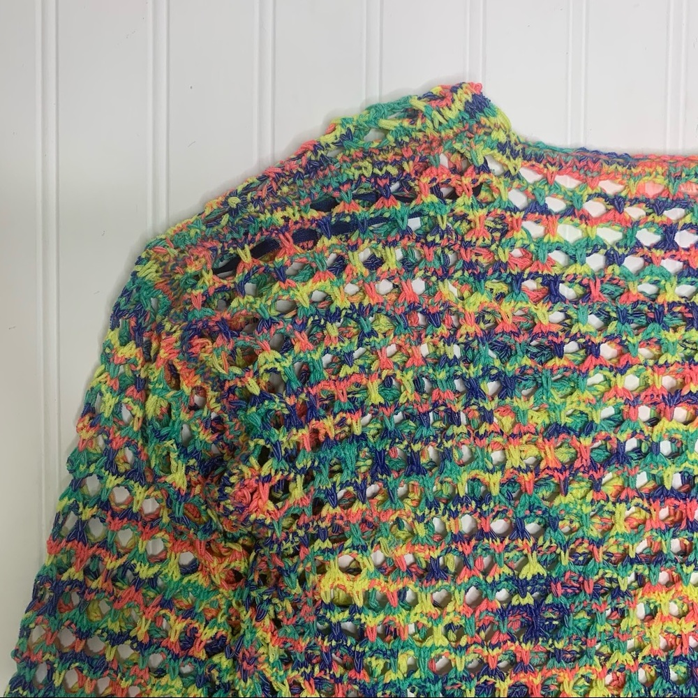 Lulumari Colorful Netted Top - Picture 9 of 16